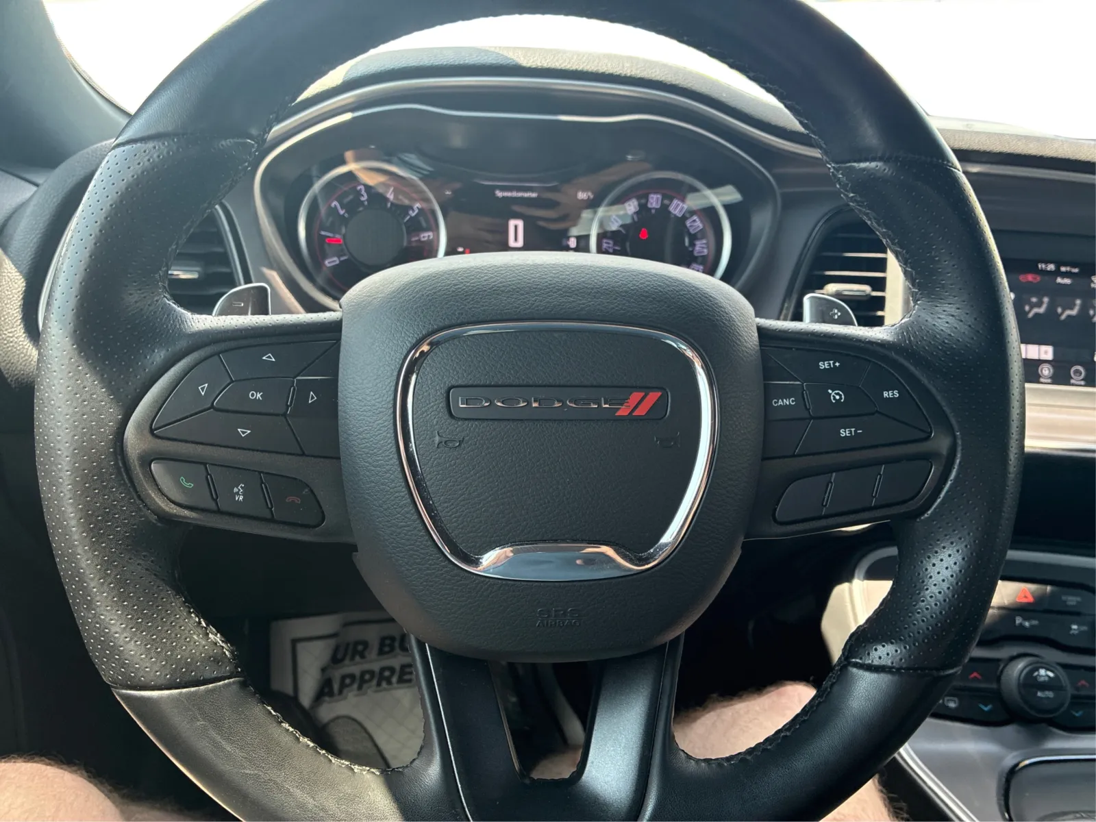 Dodge Challenger photo 13