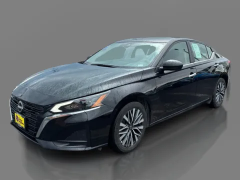 Black 2025 Nissan Altima SV FWD for sale in Saint Charles, MO