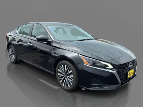 Another view of 2025 Nissan Altima SV FWD for sale in Saint Charles, MO at 5 Star Auto Plaza - St. Charles