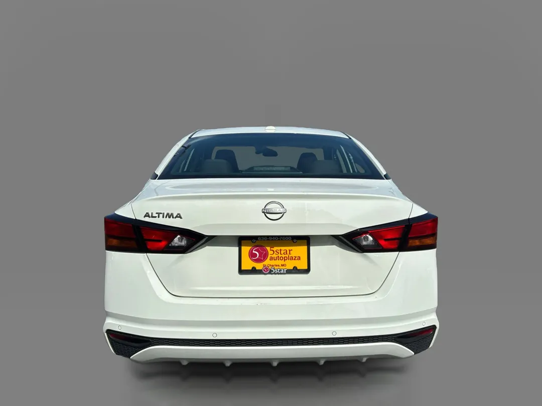 2025 Nissan Altima SV - Photo 6
