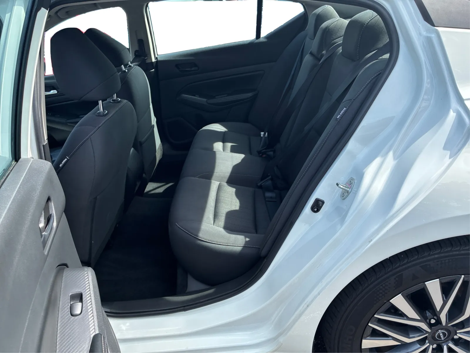 2025 Nissan Altima SV - Photo 10