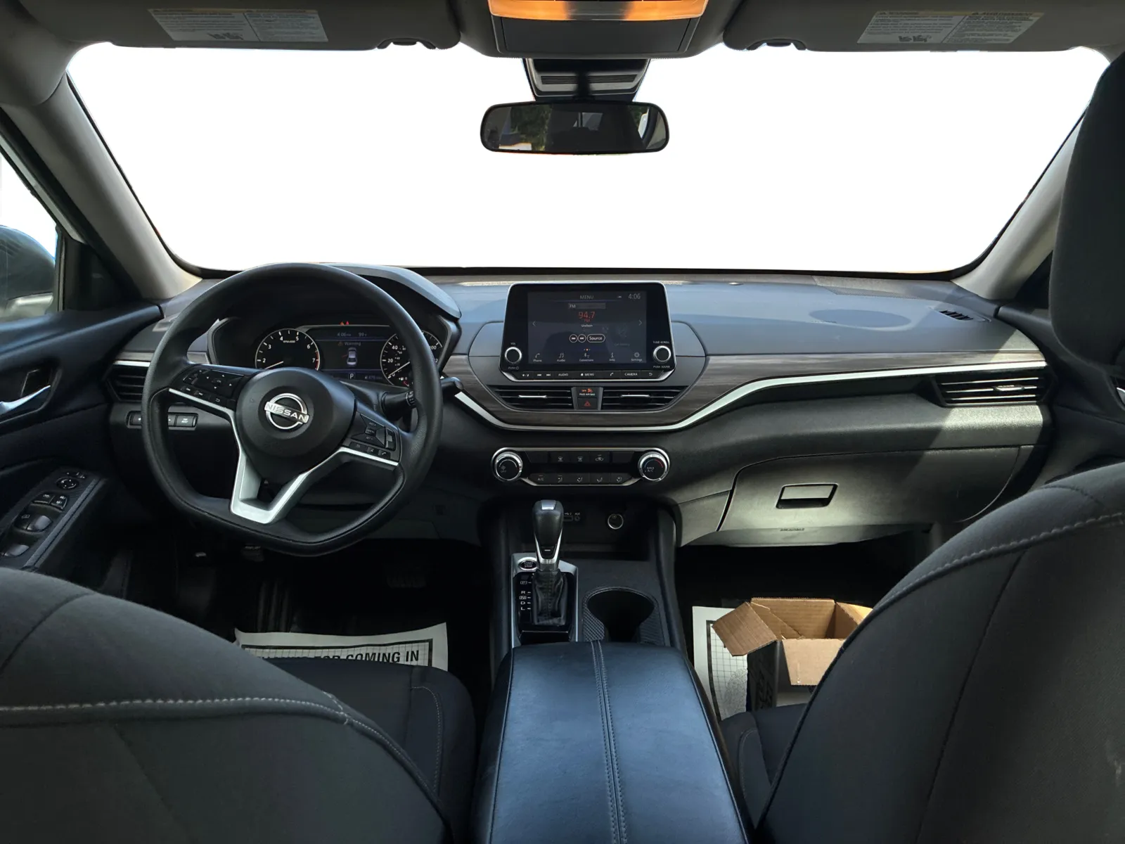 2025 Nissan Altima SV - Photo 22