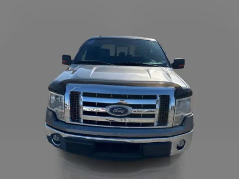 Photos of 2014 Ford F-150 Supercrew XLT 5 1/2 for sale in Saint Charles, MO at 5 Star Auto Plaza - St. Charles