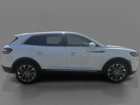 More photos of 2023 Lincoln Nautilus Reserve AWD at 5 Star Auto Plaza - St. Charles, MO
