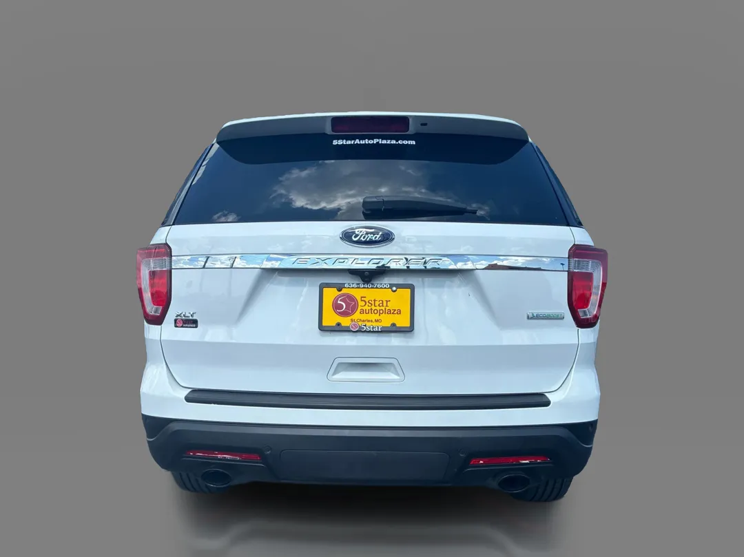 Ford Explorer photo 6