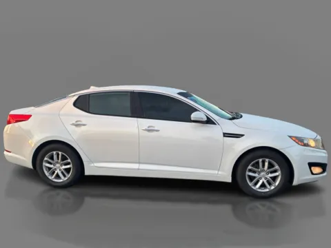 More photos of 2013 Kia Optima 4d Sedan LX at 5 Star Auto Plaza - St. Charles, MO