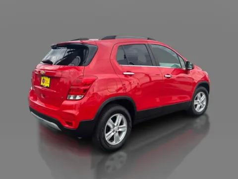 More photos of 2020 Chevrolet Trax 4d SUV FWD LT at 5 Star Auto Plaza - St. Charles, MO