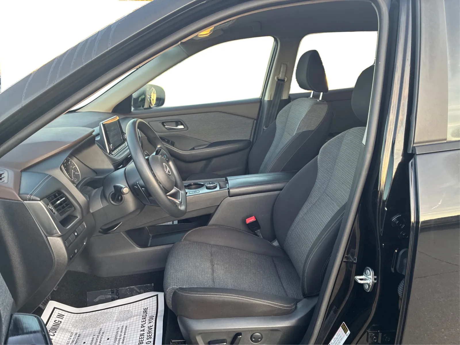 Nissan Rogue photo 9