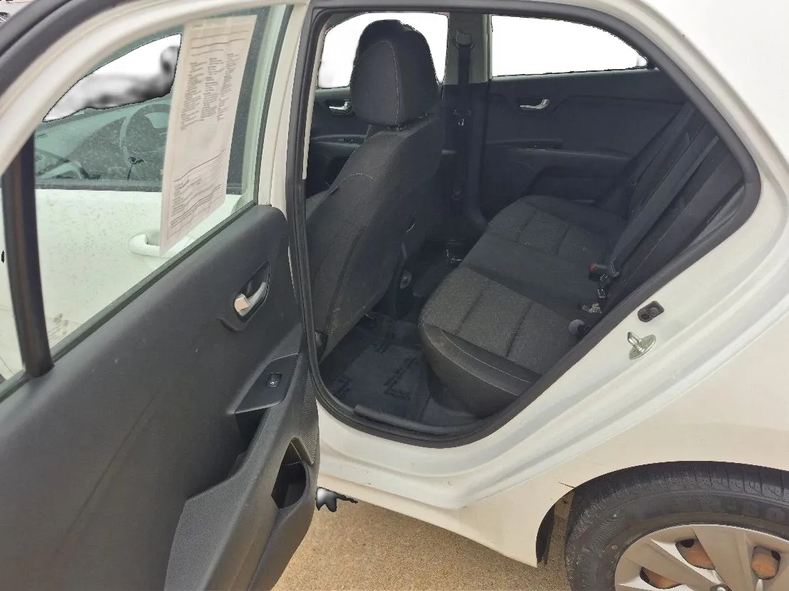 Kia Rio photo 10