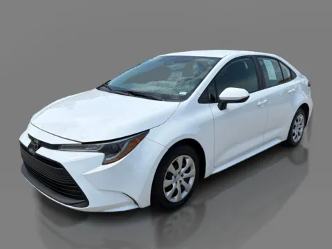 White 2024 Toyota Corolla LE CVT for sale in Saint Charles, MO