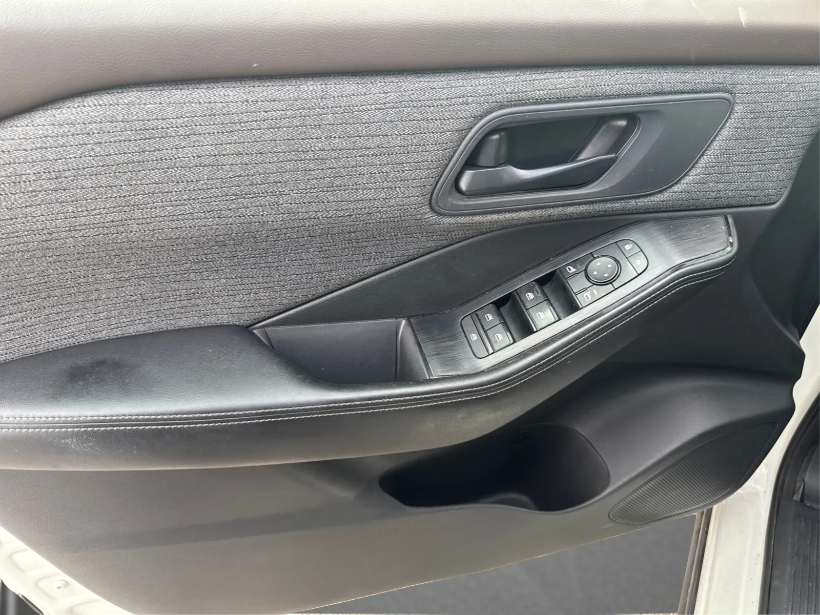 Nissan Rogue photo 17