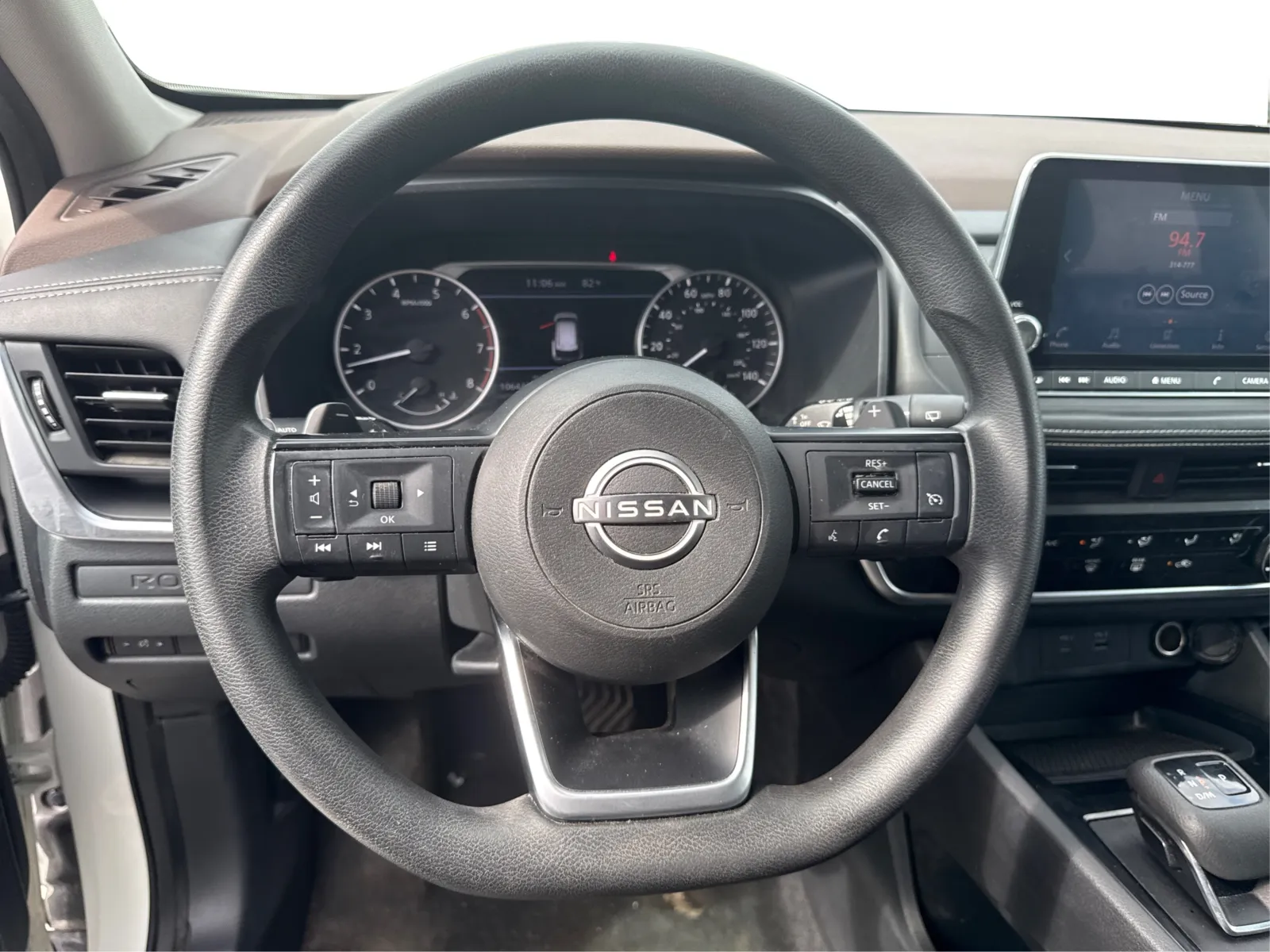 Nissan Rogue photo 14