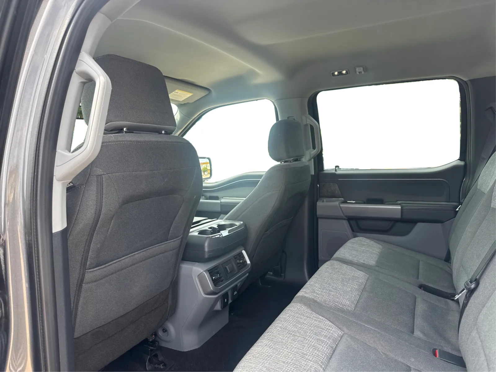 2022 Ford F-150 XLT - Photo 10