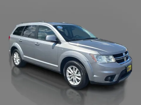 Another view of 2017 Dodge Journey 4d SUV FWD SXT V6 for sale in Saint Charles, MO at 5 Star Auto Plaza - St. Charles