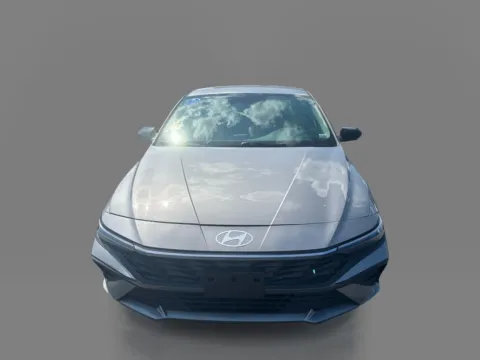 Photos of 2025 Hyundai Elantra SEL Sport IVT for sale in Saint Charles, MO at 5 Star Auto Plaza - St. Charles