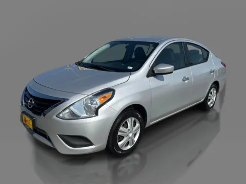 Silver 2019 Nissan Versa 4d Sedan SV for sale in Saint Charles, MO