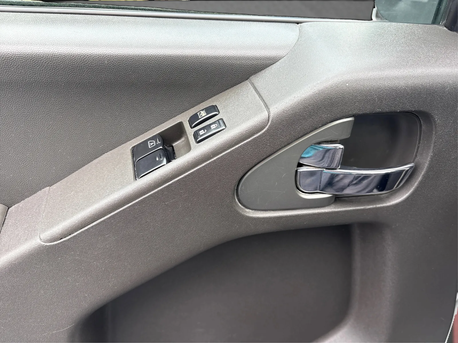 Nissan Frontier photo 11