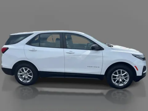 More photos of 2023 Chevrolet Equinox AWD 4dr LS w/1LS at 5 Star Auto Plaza - St. Charles, MO