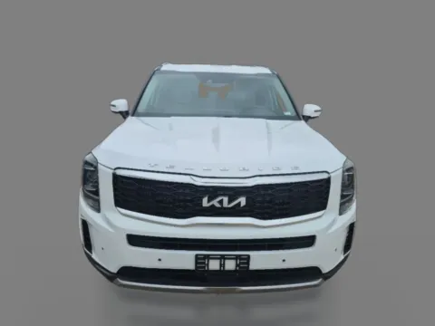 Photos of 2022 Kia Telluride EX FWD for sale in Saint Charles, MO at 5 Star Auto Plaza - St. Charles