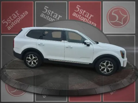 More photos of 2022 Kia Telluride EX FWD at 5 Star Auto Plaza - St. Charles, MO