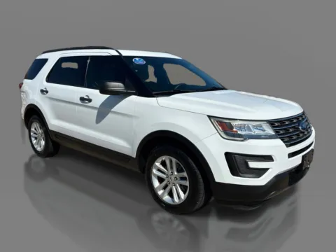 Another view of 2017 Ford Explorer 4d SUV FWD Ecoboost for sale in Saint Charles, MO at 5 Star Auto Plaza - St. Charles