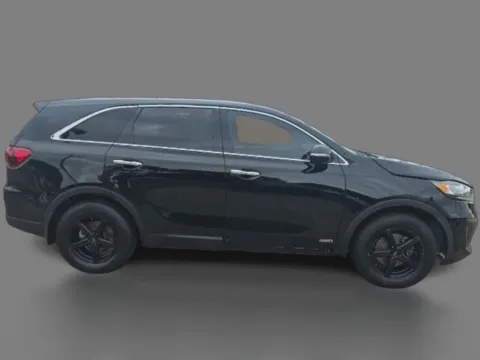 More photos of 2019 Kia Sorento 4d SUV AWD LX I4 at 5 Star Auto Plaza - St. Charles, MO