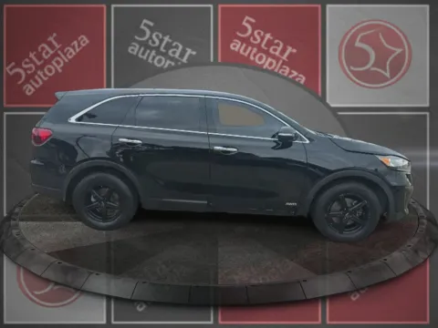 More photos of 2019 Kia Sorento 4d SUV AWD LX I4 at 5 Star Auto Plaza - St. Charles, MO