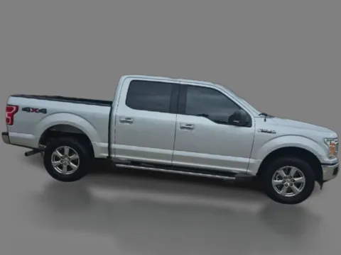 More photos of 2019 Ford F-150 SuperCrew XLT 5 1/2 at 5 Star Auto Plaza - St. Charles, MO