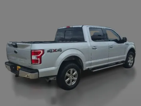 More photos of 2019 Ford F-150 SuperCrew XLT 5 1/2 at 5 Star Auto Plaza - St. Charles, MO