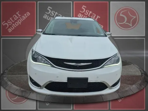 Photos of 2017 Chrysler Pacifica 4d Wagon Limited for sale in Saint Charles, MO at 5 Star Auto Plaza - St. Charles