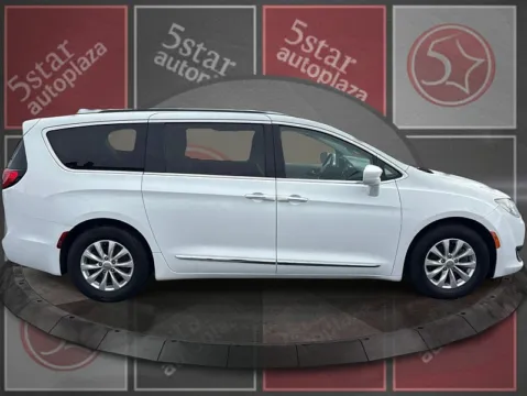 More photos of 2018 Chrysler Pacifica 4d Wagon Touring L at 5 Star Auto Plaza - St. Charles, MO