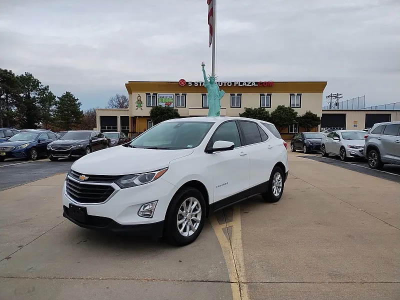 2021 Chevrolet Equinox FWD 4dr LT w/1LT for sale in Saint Charles, MO