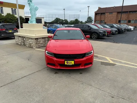 More photos of 2022 Dodge Charger SXT RWD at 5 Star Auto Plaza - St. Charles, MO