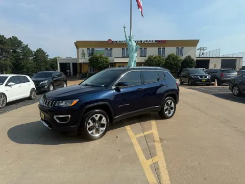 Blue 2019 Jeep Compass 4d SUV 4WD Limited for sale in Saint Charles, MO