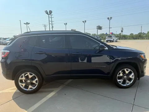 Another view of 2019 Jeep Compass 4d SUV 4WD Limited for sale in Saint Charles, MO at 5 Star Auto Plaza - St. Charles