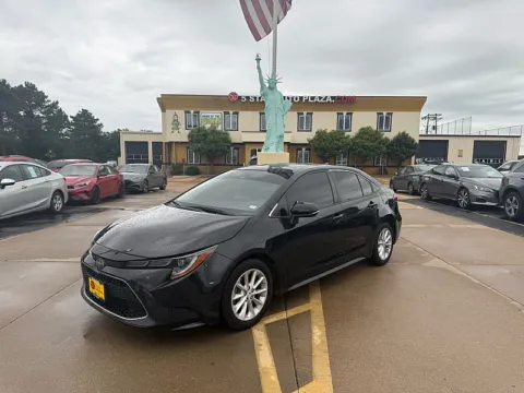 Photos of 2020 Toyota Corolla 4d Sedan XLE for sale in Saint Charles, MO at 5 Star Auto Plaza - St. Charles