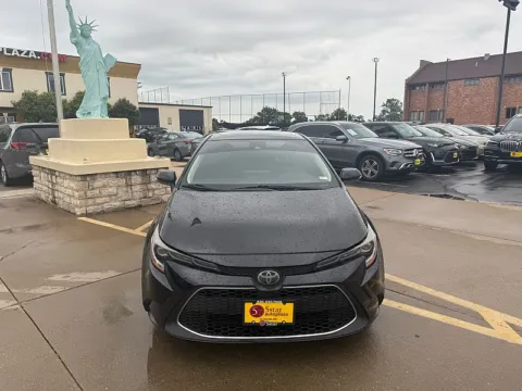 More photos of 2020 Toyota Corolla 4d Sedan XLE at 5 Star Auto Plaza - St. Charles, MO