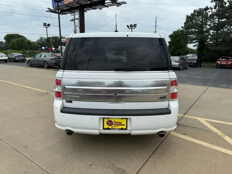 More photos of 2019 Ford Flex 4d SUV FWD Limited at 5 Star Auto Plaza - St. Charles, MO