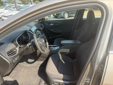 More photos of 2022 Chevrolet Malibu 4dr Sdn LT at 5 Star Auto Plaza - St. Charles, MO