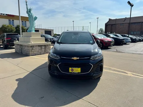 Photos of 2021 Chevrolet Trax FWD 4dr LS for sale in Saint Charles, MO at 5 Star Auto Plaza - St. Charles