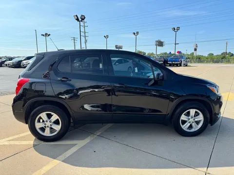 Another view of 2021 Chevrolet Trax FWD 4dr LS for sale in Saint Charles, MO at 5 Star Auto Plaza - St. Charles