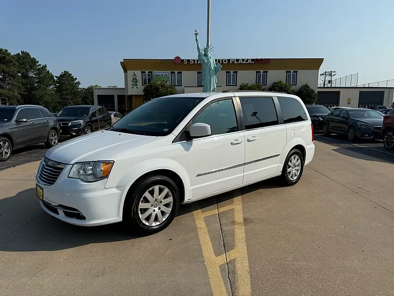 2015 Chrysler Town & Country 4d Wagon Touring for sale in Saint Charles, MO
