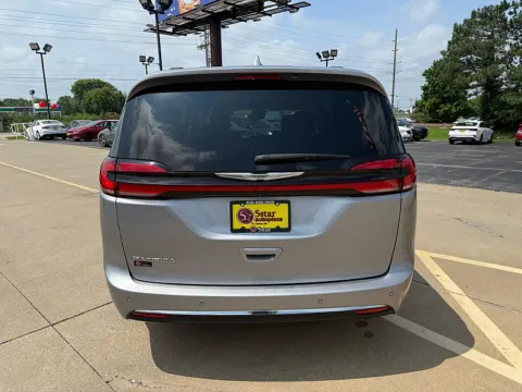 More photos of 2021 Chrysler Pacifica Touring FWD at 5 Star Auto Plaza - St. Charles, MO