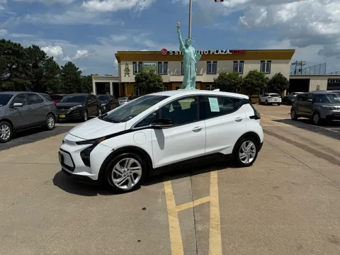 Photos of 2023 Chevrolet Bolt EV 5dr Wgn 1LT for sale in Saint Charles, MO at 5 Star Auto Plaza - St. Charles