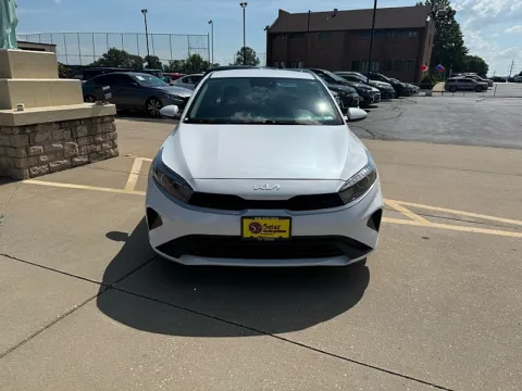 More photos of 2023 Kia Forte LX IVT at 5 Star Auto Plaza - St. Charles, MO