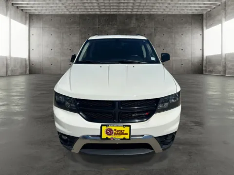 Photos of 2019 Dodge Journey 4d SUV FWD SE 2.4L for sale in Saint Charles, MO at 5 Star Auto Plaza - St. Charles