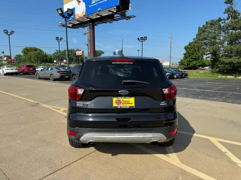 More photos of 2019 Ford Escape 4d SUV 4WD SE at 5 Star Auto Plaza - St. Charles, MO