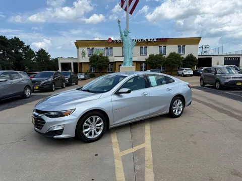 Photos of 2020 Chevrolet Malibu 4d Sedan LT for sale in Saint Charles, MO at 5 Star Auto Plaza - St. Charles