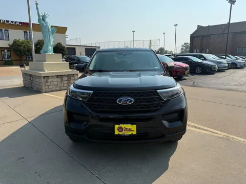 Photos of 2022 Ford Explorer Base 4WD for sale in Saint Charles, MO at 5 Star Auto Plaza - St. Charles