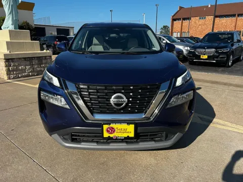 More photos of 2021 Nissan Rogue FWD SV at 5 Star Auto Plaza - St. Charles, MO